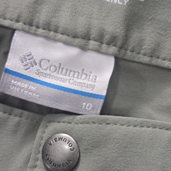 Columbia Omni Shield Advanced Repellent Womens Shorts Size 10 - Picture 7 of 9